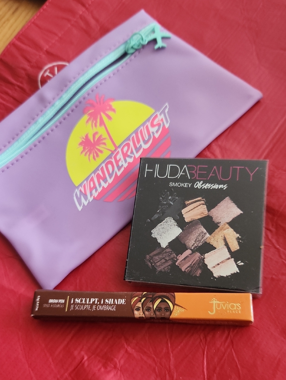 HUDA BEAUTY Smokey Obsessions Eyeshadow Palette with Lavender Wanderlust Pouch